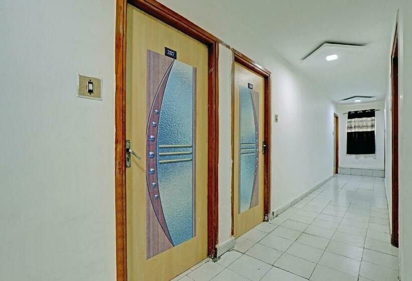 Hotel Spot On 82094  Mayur Palace