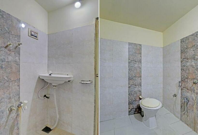 Hotel Spot On 82094  Mayur Palace