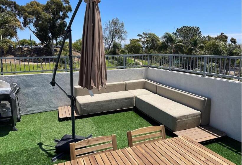 ユースホステル Premier Location With Great Scenic Downtown View