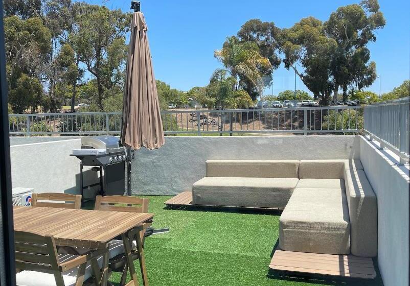 ユースホステル Premier Location With Great Scenic Downtown View