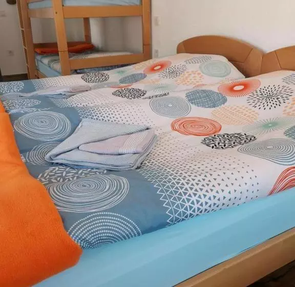 تختخواب و صبحانه Casa Mular