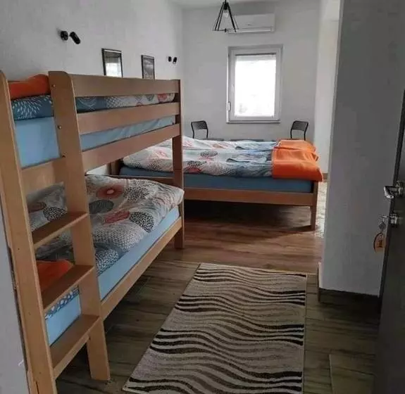 تختخواب و صبحانه Casa Mular