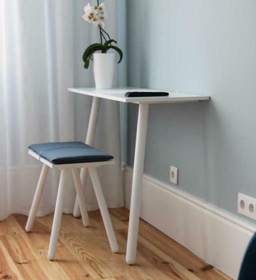 민박 Godinho S House