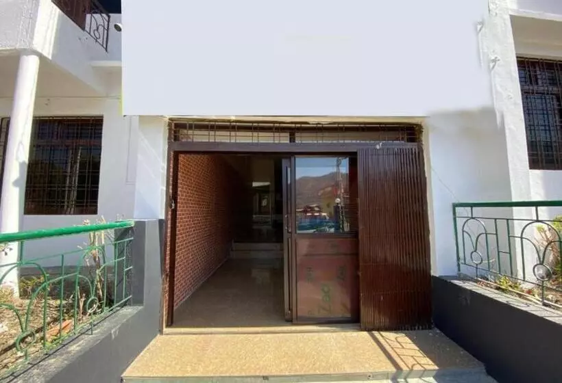 Goroomgo Kanara Hotel Bhimtal   Parking Facilities   Excellent Service