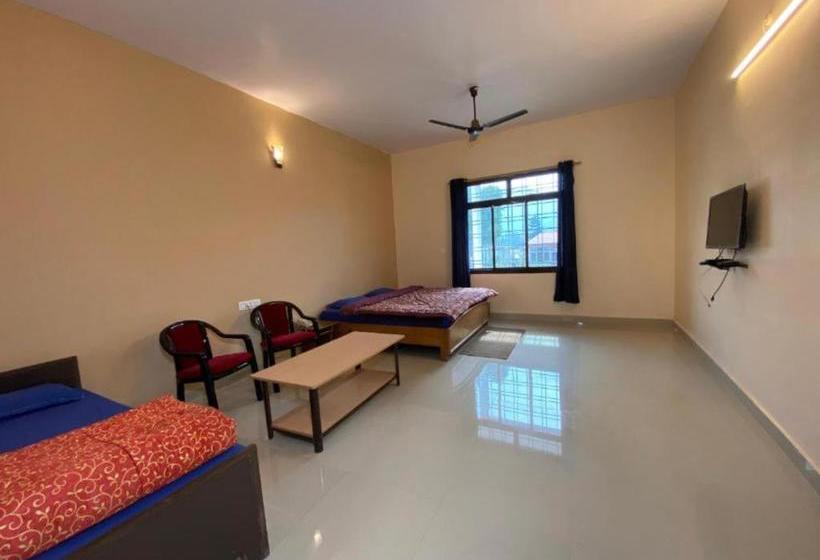 Goroomgo Kanara Hotel Bhimtal   Parking Facilities   Excellent Service