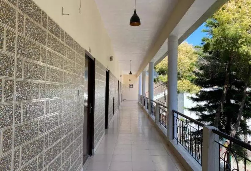 Goroomgo Kanara Hotel Bhimtal   Parking Facilities   Excellent Service