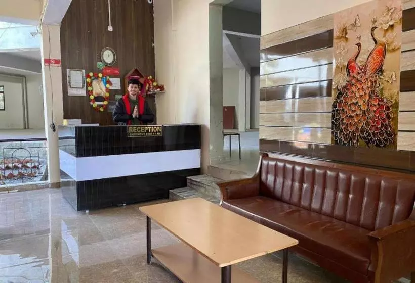 Goroomgo Kanara Hotel Bhimtal   Parking Facilities   Excellent Service