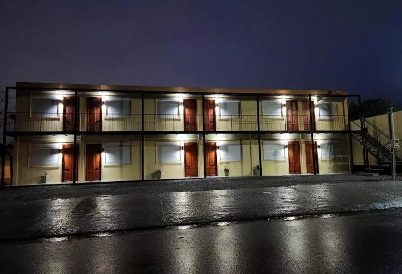 ホテル Trinidad Inn