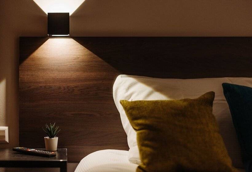 هتل Ux Amsterdam Airport