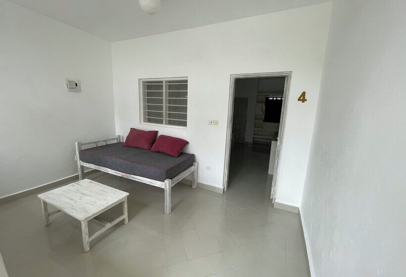 هتل Watamu Ascot Resort