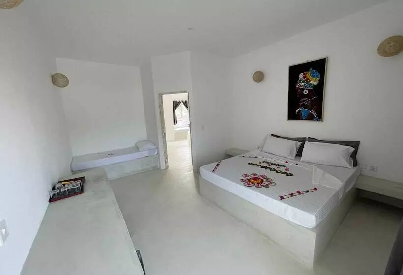 هتل Watamu Ascot Resort