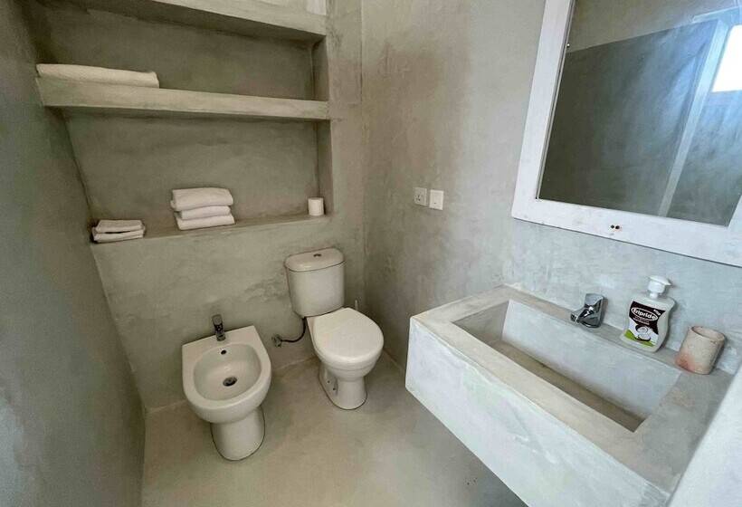 هتل Watamu Ascot Resort