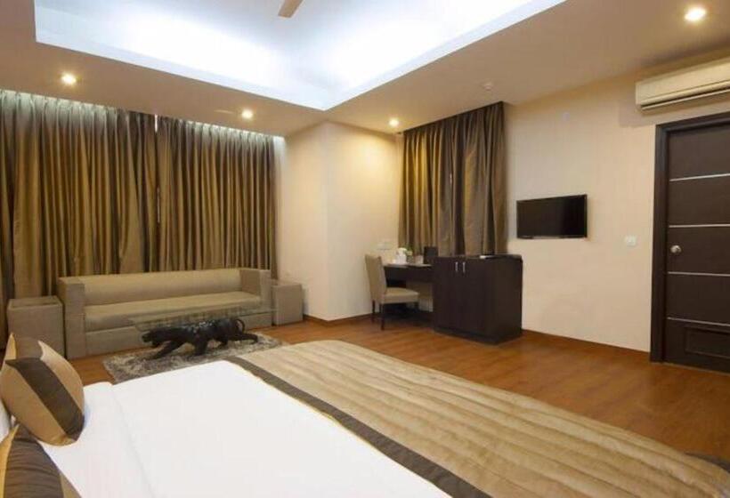 Zenith Hotel Delhi Airport