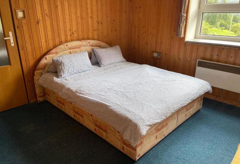 הוסטל Penzion Hájenka