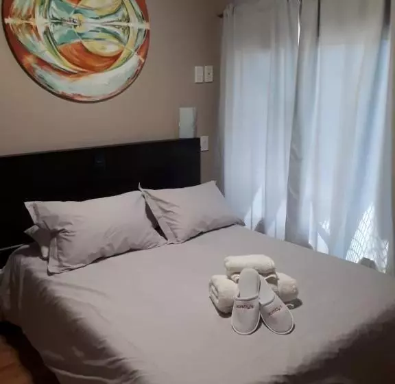 Retkeilymaja Posada Bambys