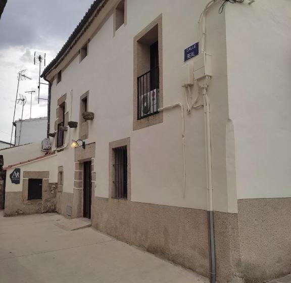 Albergue Turístico San Blas De Oliva De Plasencia