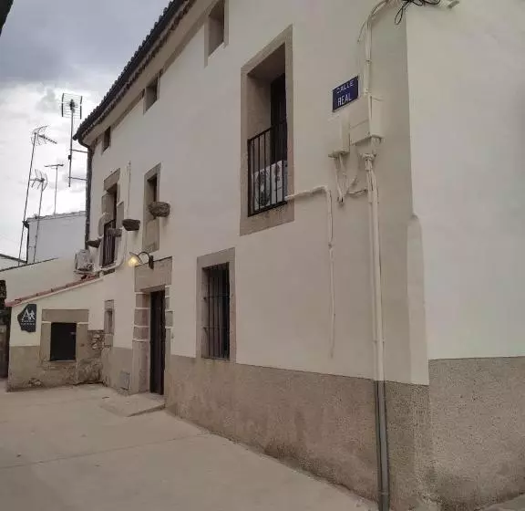 Albergue Turístico San Blas De Oliva De Plasencia