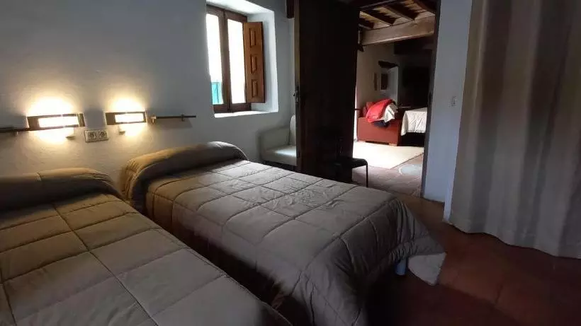 Albergue Turístico San Blas De Oliva De Plasencia