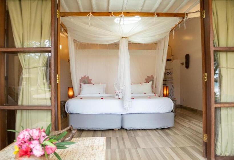 Eleven Pearl Boutique Hotel & Spa