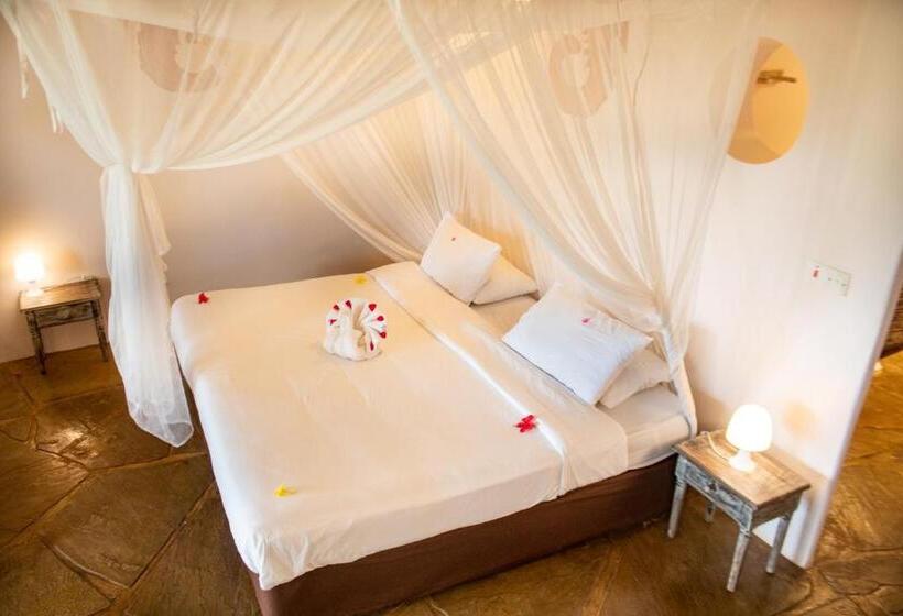 Eleven Pearl Boutique Hotel & Spa