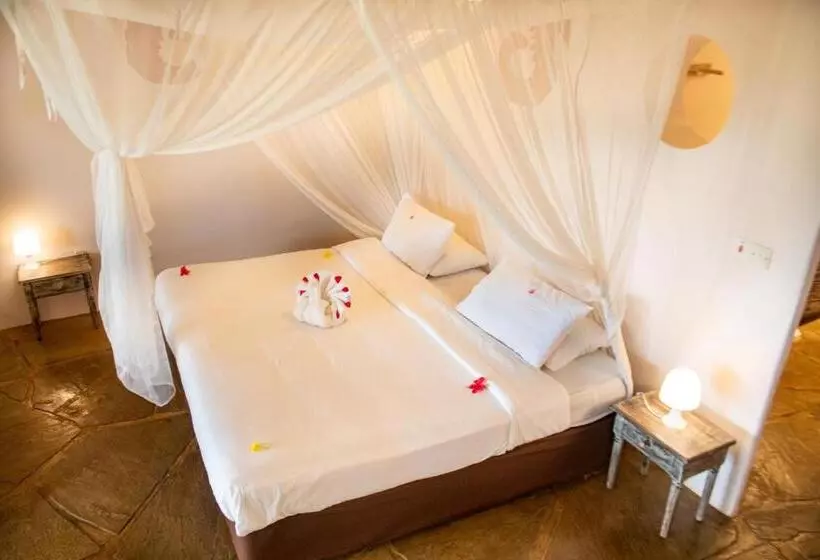 Eleven Pearl Boutique Hotel & Spa