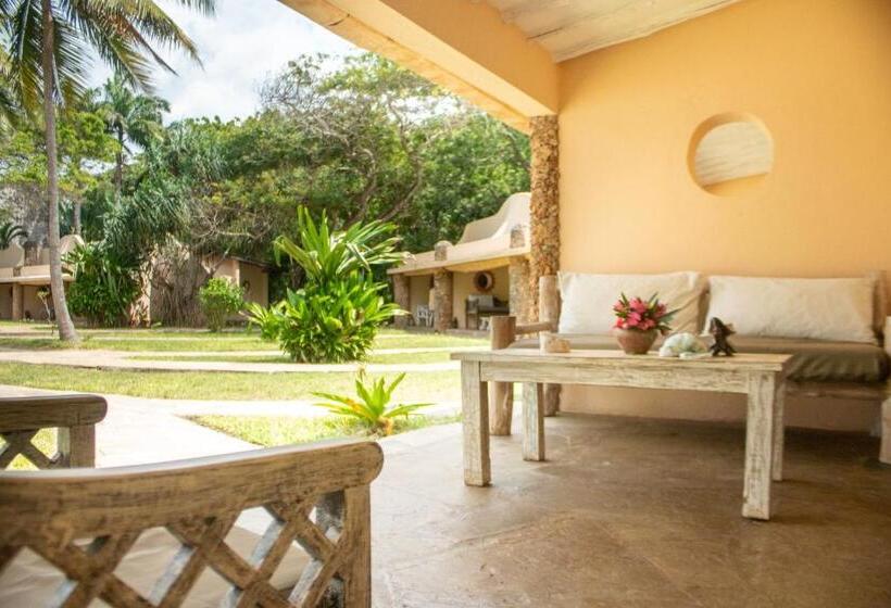 Eleven Pearl Boutique Hotel & Spa