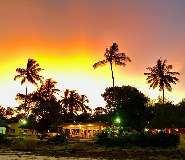 Eleven Pearl Boutique Hotel & Spa