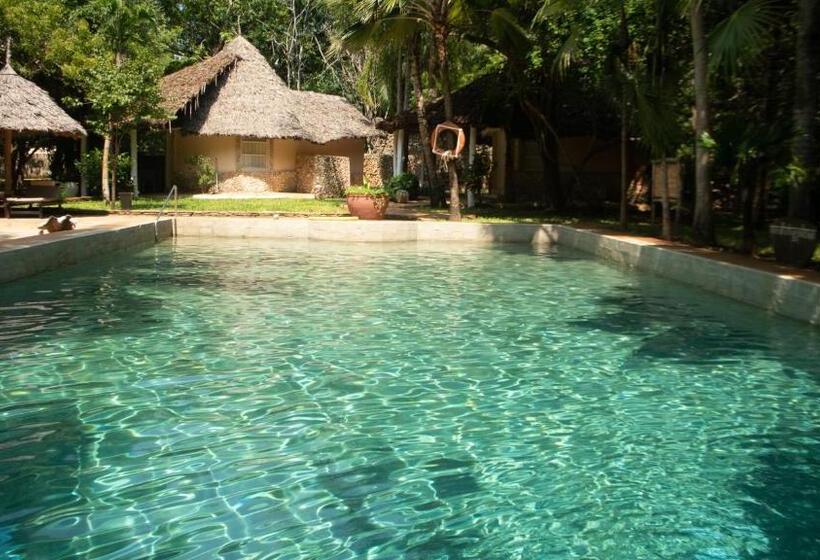 Eleven Pearl Boutique Hotel & Spa