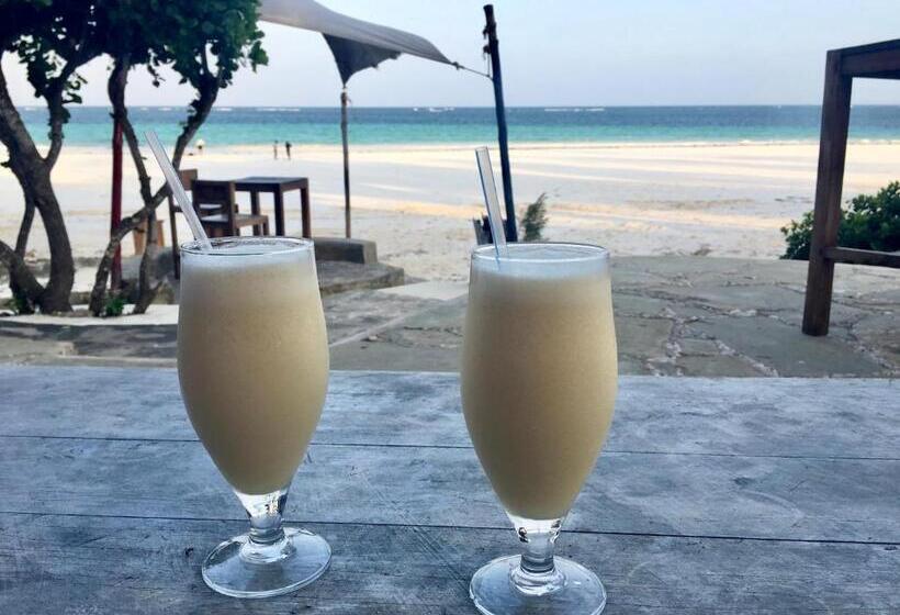 Eleven Pearl Boutique Hotel & Spa