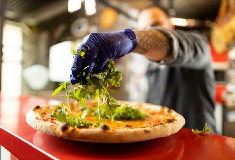 فندق Arena Deluxe & Spa