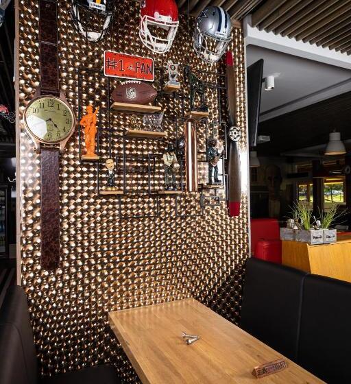 فندق Arena Deluxe & Spa