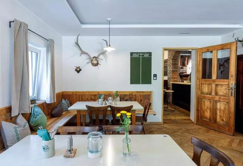 Bergwirt Hotel & Gasthof