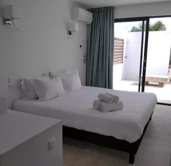 هتل Costa Bahia