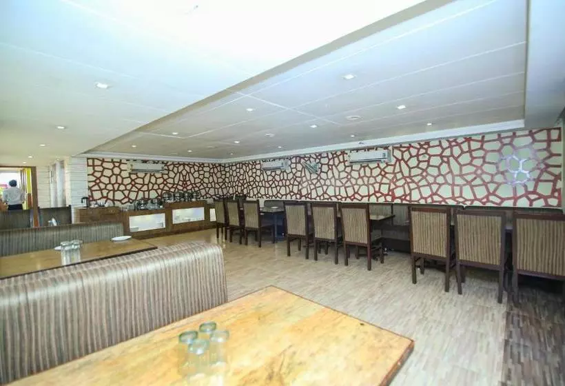 ホテル Wardhman, Jabalpur