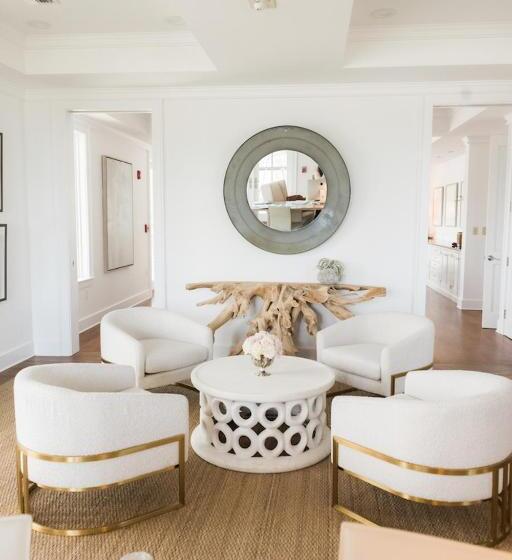 هتل Oyster Bay Boutique