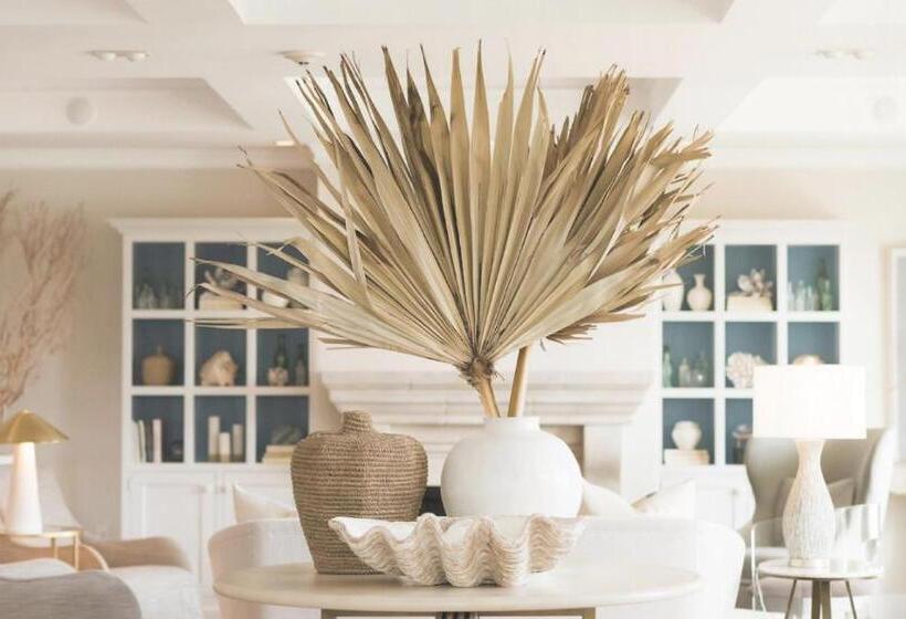 هتل Oyster Bay Boutique