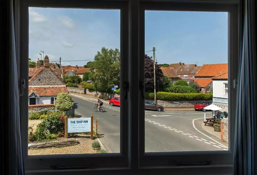 Hotelli The Ship Inn