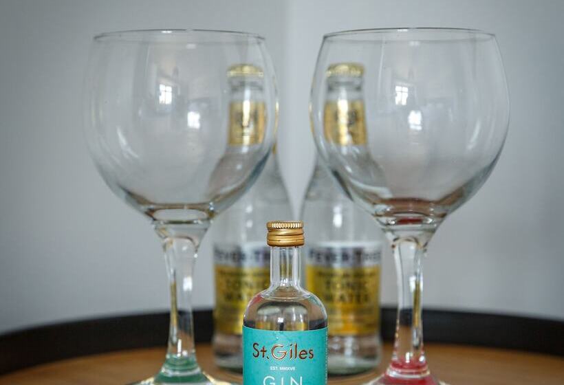 Отель The Ship Inn