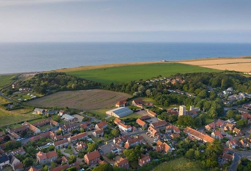 Отель The Ship Inn