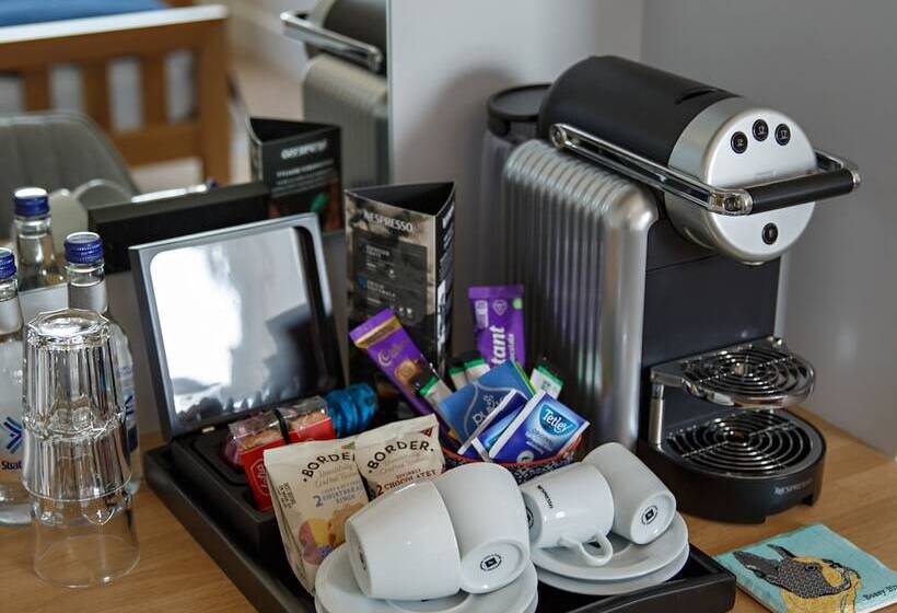 Отель The Ship Inn