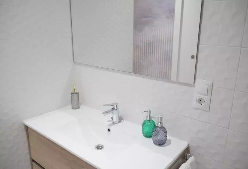 Majatalo Blaucel Cafè I Habitacions