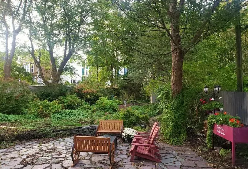 پانسیون The Jellybean Heritage Inn