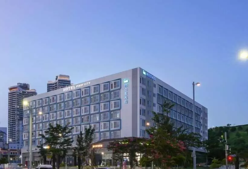 Firstcity Hotel Yeosu