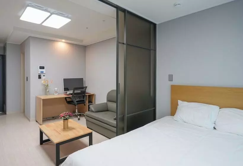 Firstcity Hotel Yeosu