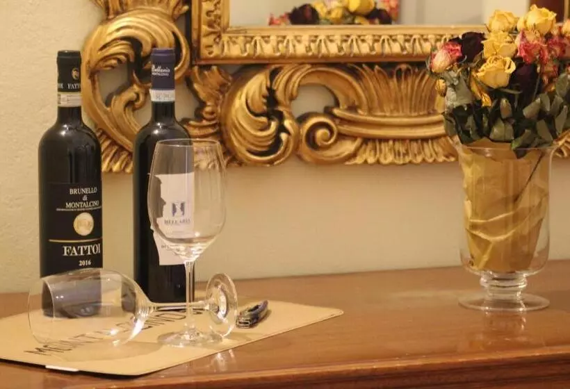 ベッドアンドブレックファースト Affittacamere La Torre Di Montalcino