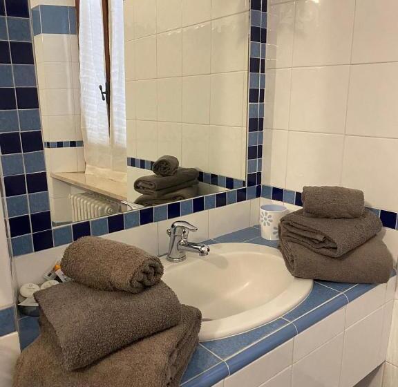 민박 Affittacamere La Torre Di Montalcino