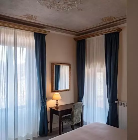 تختخواب و صبحانه Palazzo Dei Pavoni, Relais Di Charme