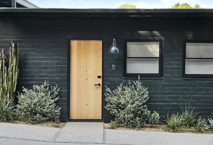 فندق على الطريق June Malibu