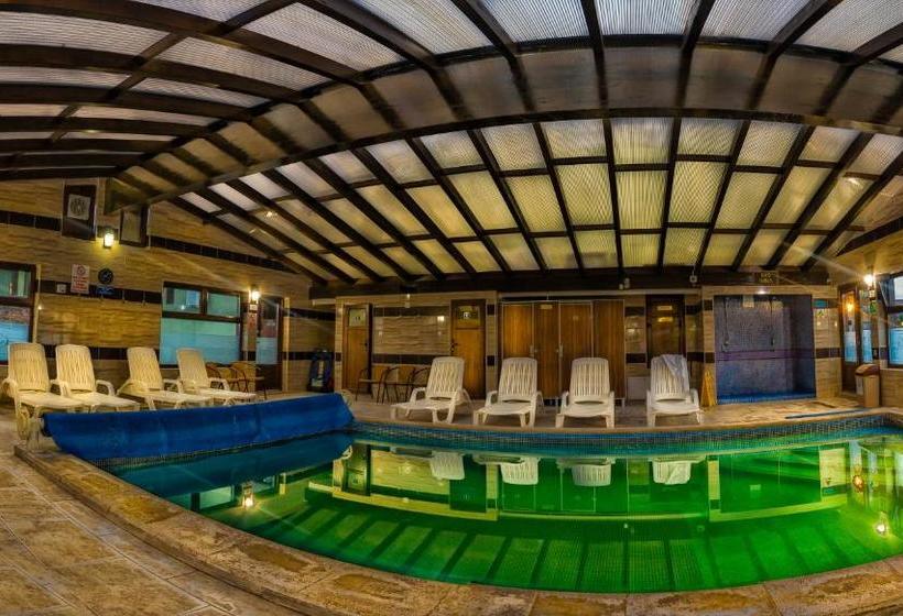 펜션 Marliv Complex