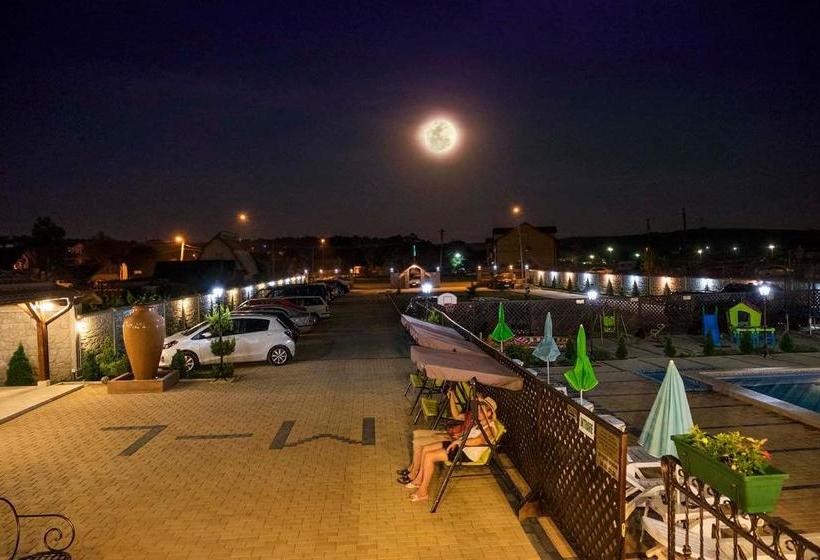 펜션 Marliv Complex